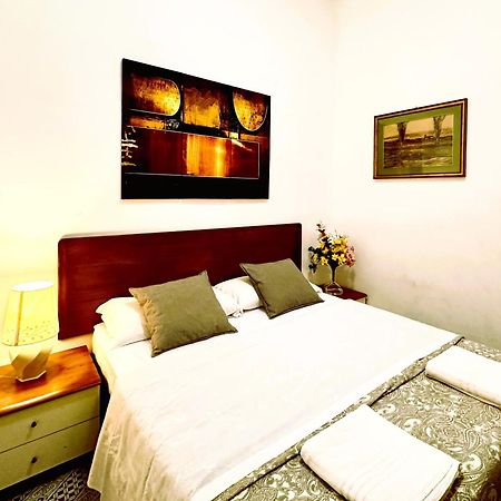 4 Bed Rooms Luxury Apartment Near Colosseum Rome Bagian luar foto