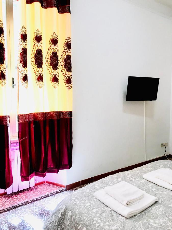 4 Bed Rooms Luxury Apartment Near Colosseum Rome Bagian luar foto