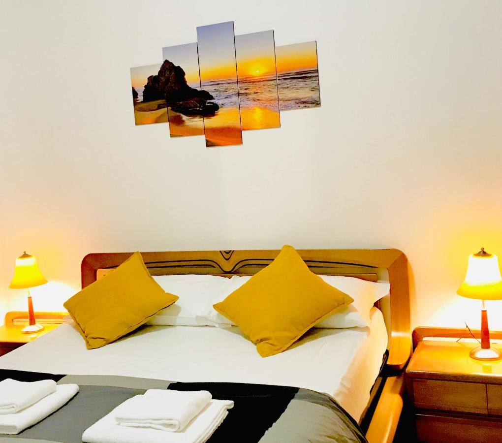 4 Bed Rooms Luxury Apartment Near Colosseum Rome Bagian luar foto