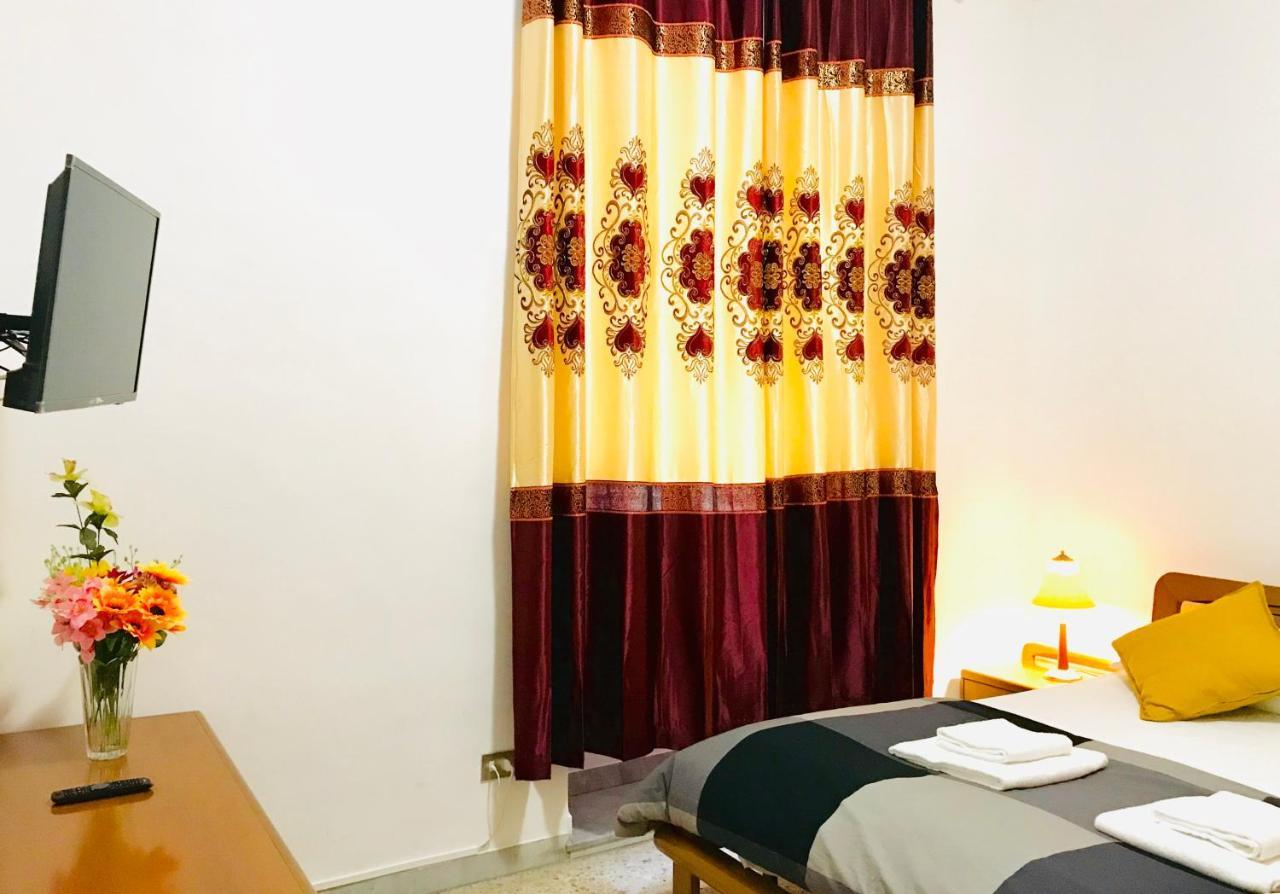 4 Bed Rooms Luxury Apartment Near Colosseum Rome Bagian luar foto