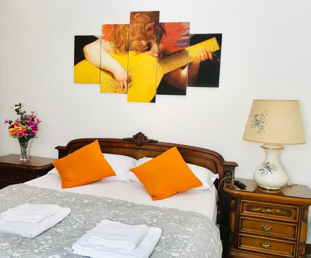 4 Bed Rooms Luxury Apartment Near Colosseum Rome Bagian luar foto