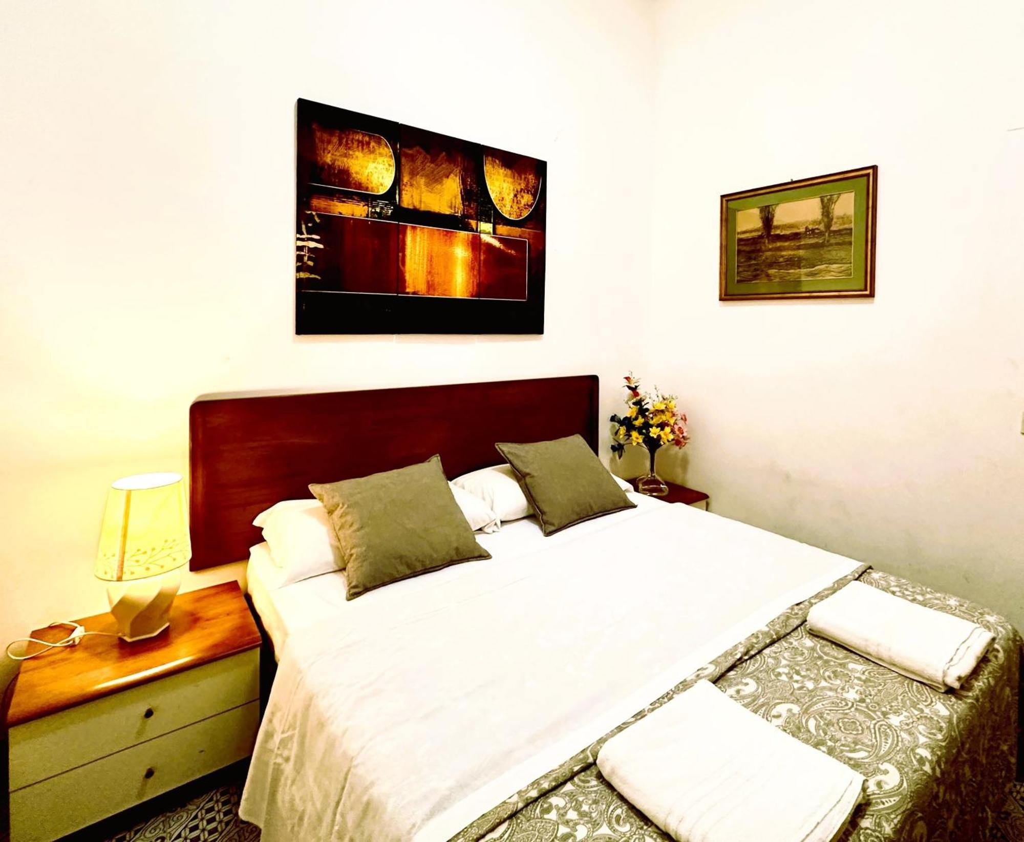4 Bed Rooms Luxury Apartment Near Colosseum Rome Bagian luar foto